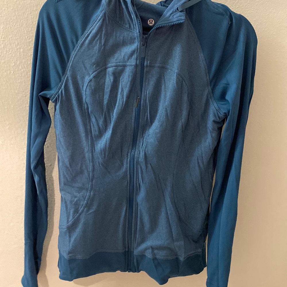 Lululemon reversible dance studio jacket, size 6